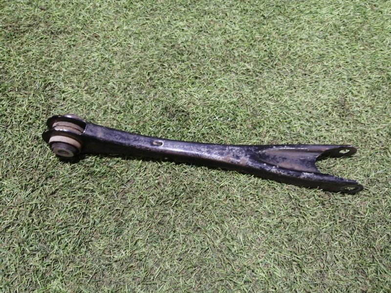 Рычаг задний