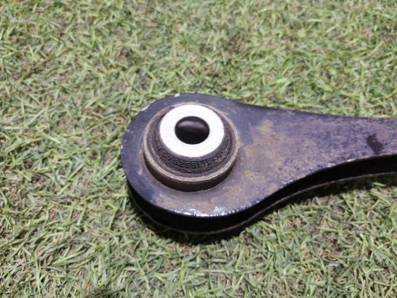 Рычаг задний