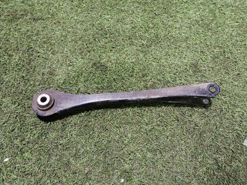 Рычаг задний