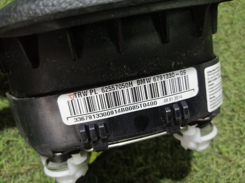 Подушка безопасности в рулевое колесо