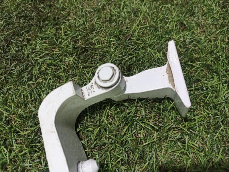 Петля двери задней правой верхняя