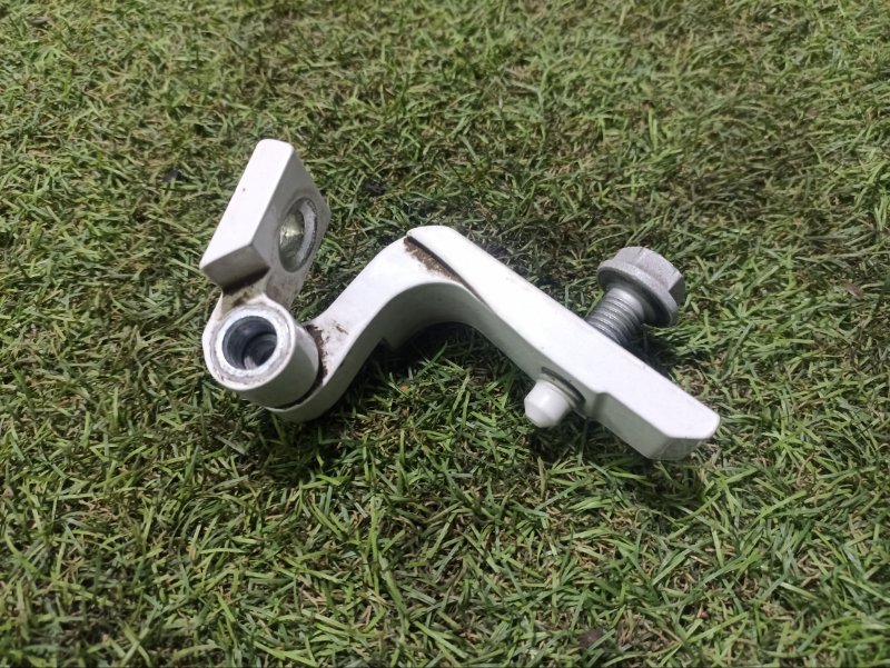 Петля двери задней правой верхняя