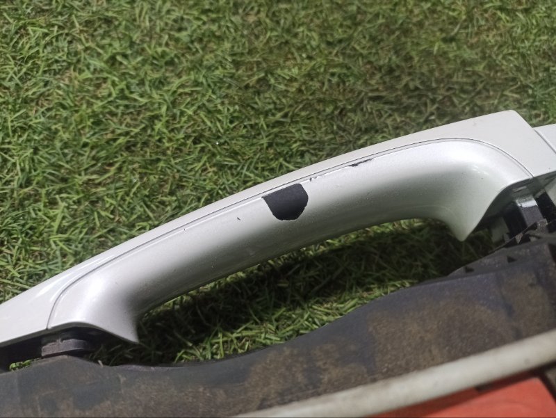 Ручка двери передней наружная правая