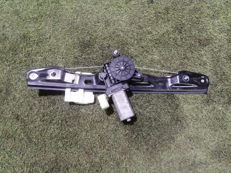 Стеклоподъемник электр. задний правый