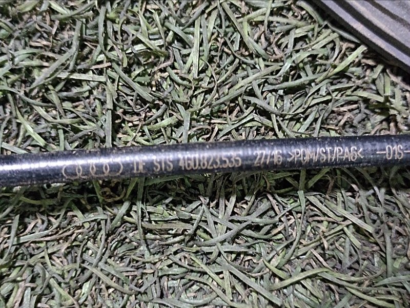 Трос открывания капота