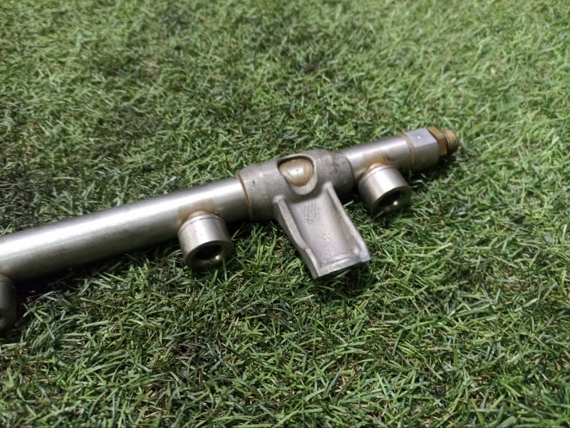 Рейка топливная (рампа)