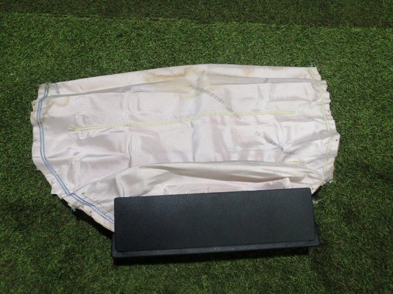 Подушка безопасности в рулевое колесо