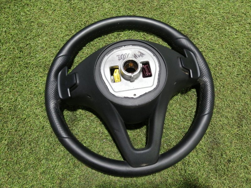 Рулевое колесо (руль)