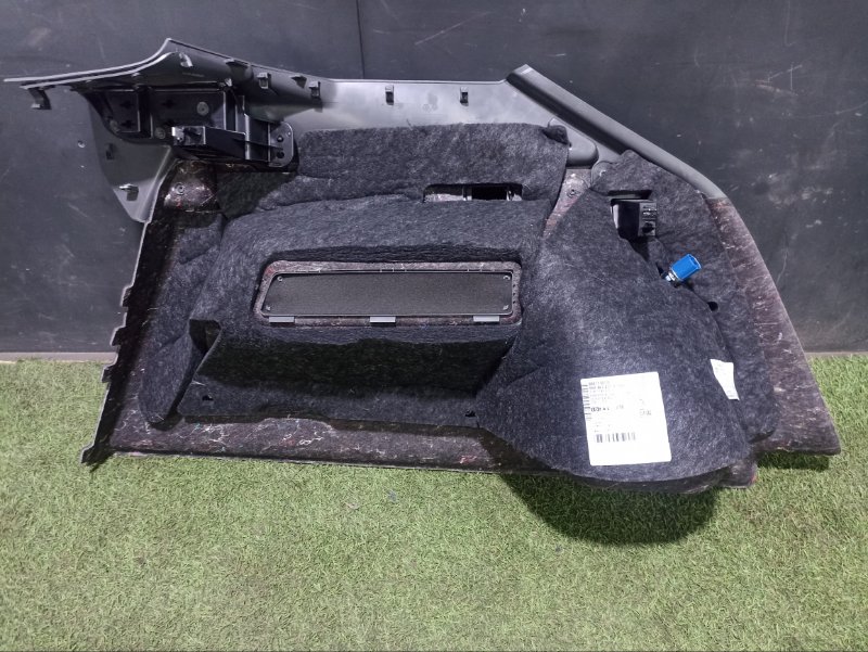 Обшивка багажника