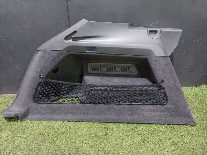 Обшивка багажника