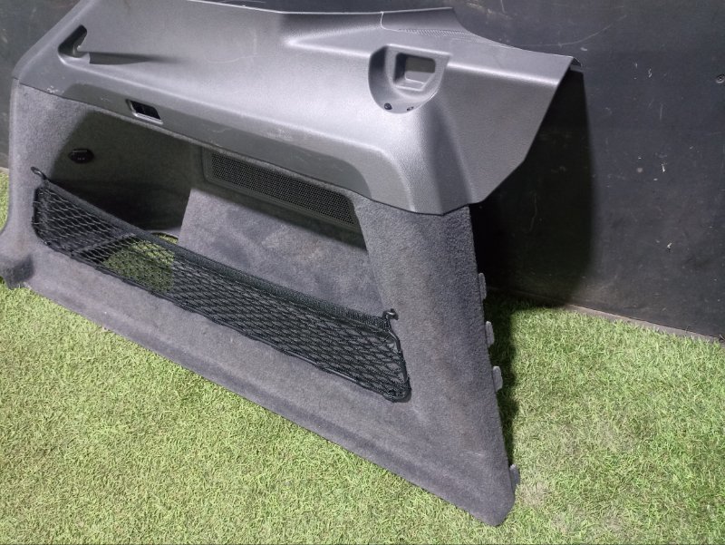 Обшивка багажника