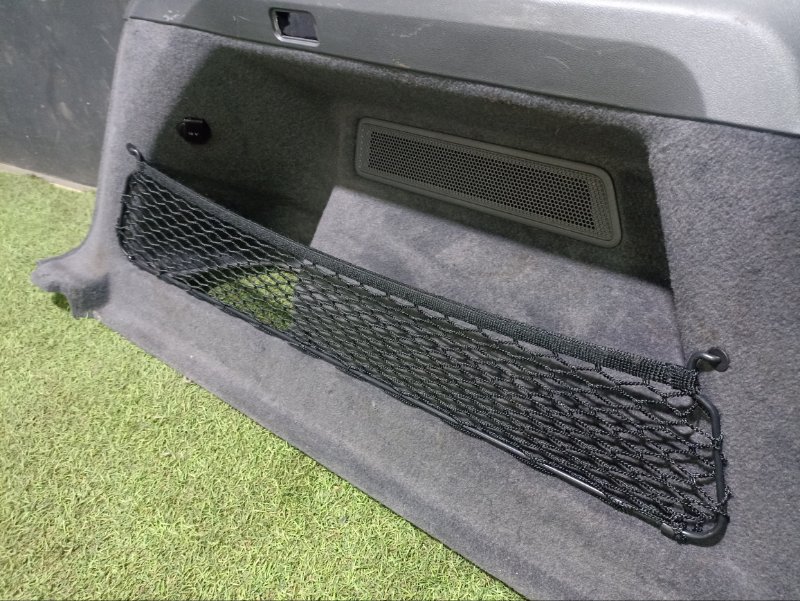 Обшивка багажника