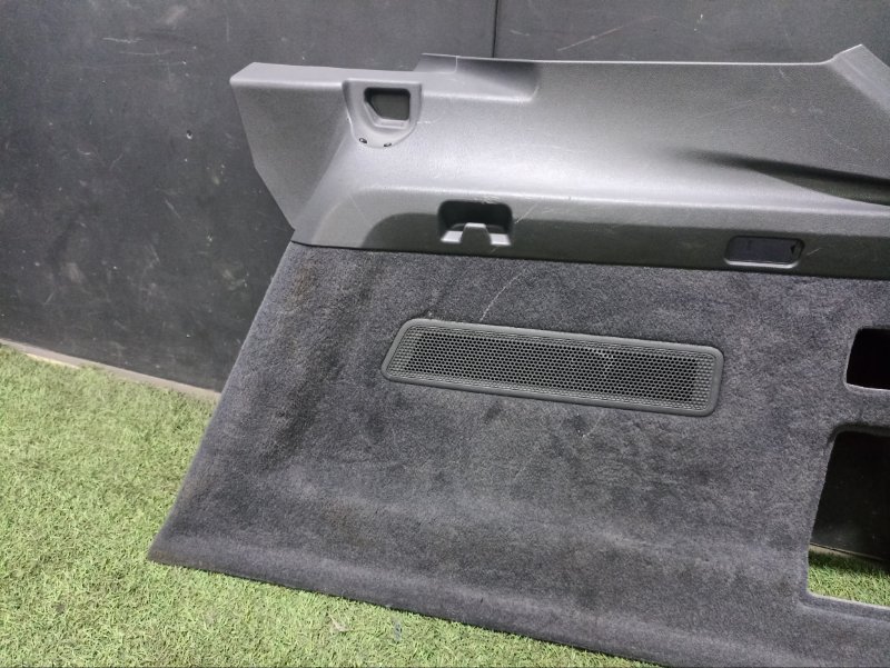 Обшивка багажника