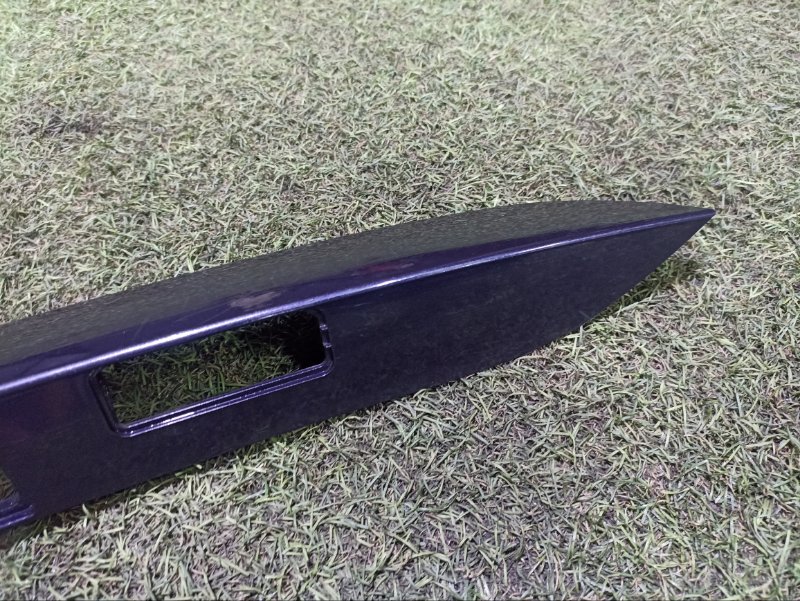 Накладка двери багажника