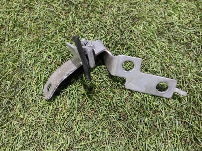 Кронштейн крепежный вспомогательный (разного назначения)