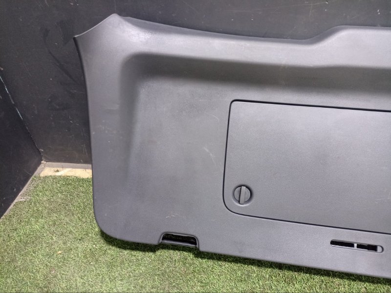 Обшивка багажника