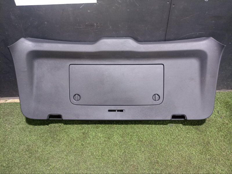 Обшивка багажника