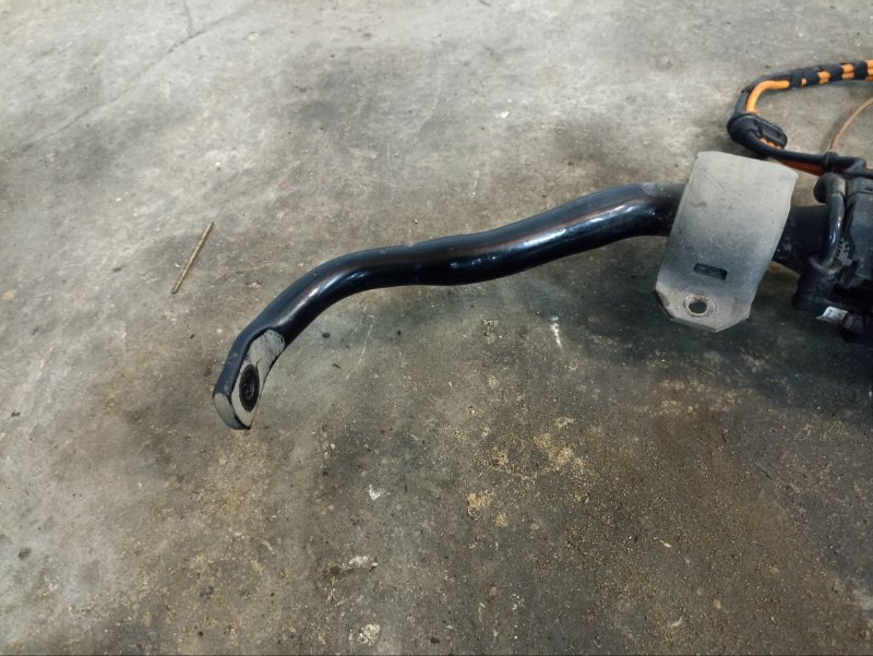 Стабилизатор задний