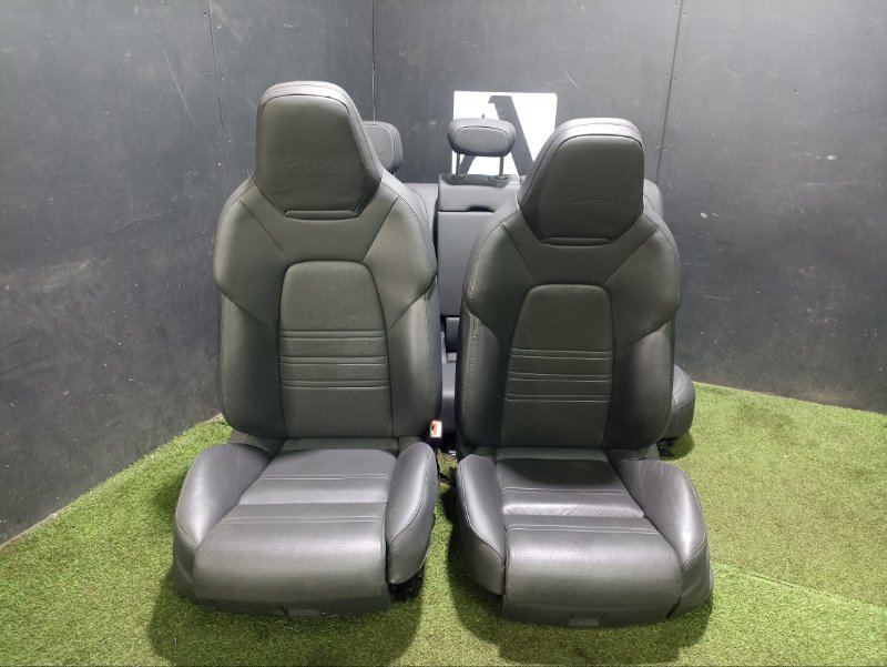 Сиденья комплект