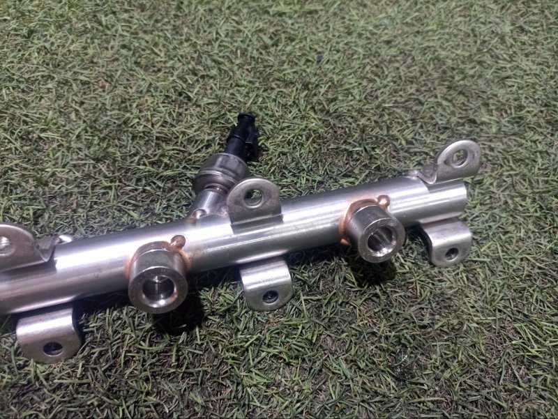 Рейка топливная (рампа)