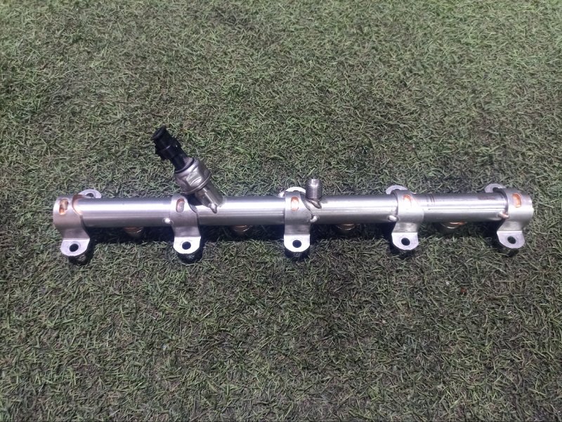 Рейка топливная (рампа)