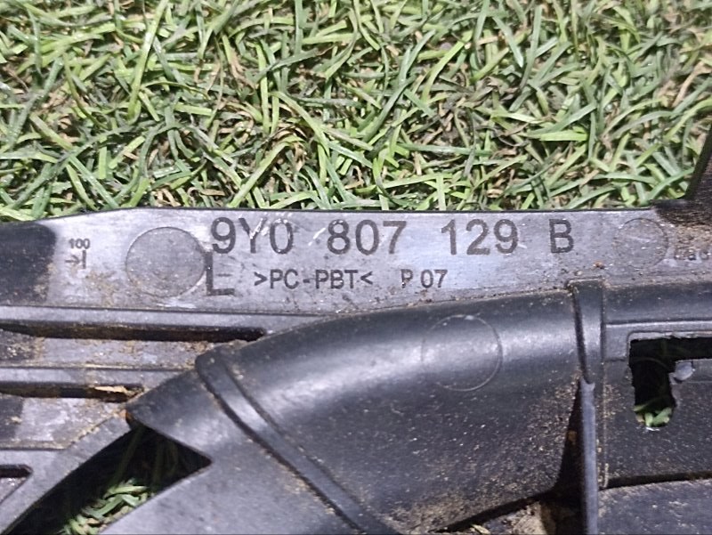 Кронштейн датчика парковки