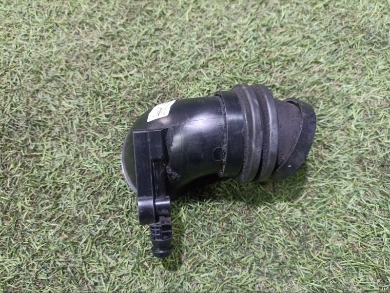 Патрубок воздушного фильтра