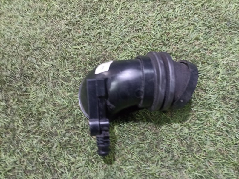 Патрубок воздушного фильтра