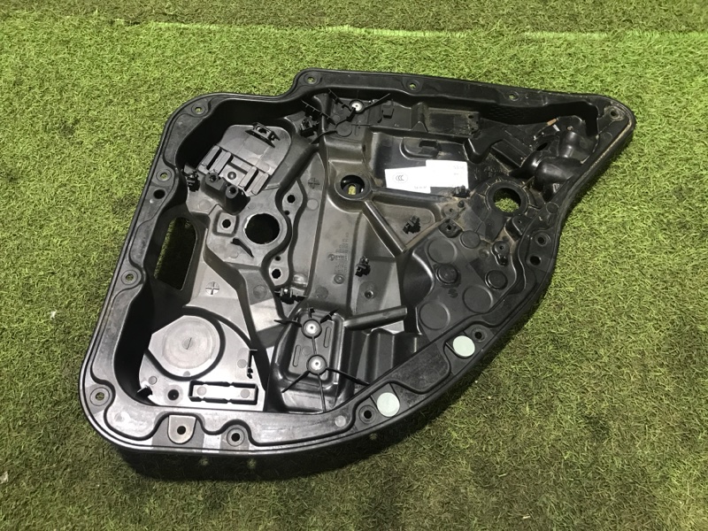 Стеклоподъемник электр. задний правый