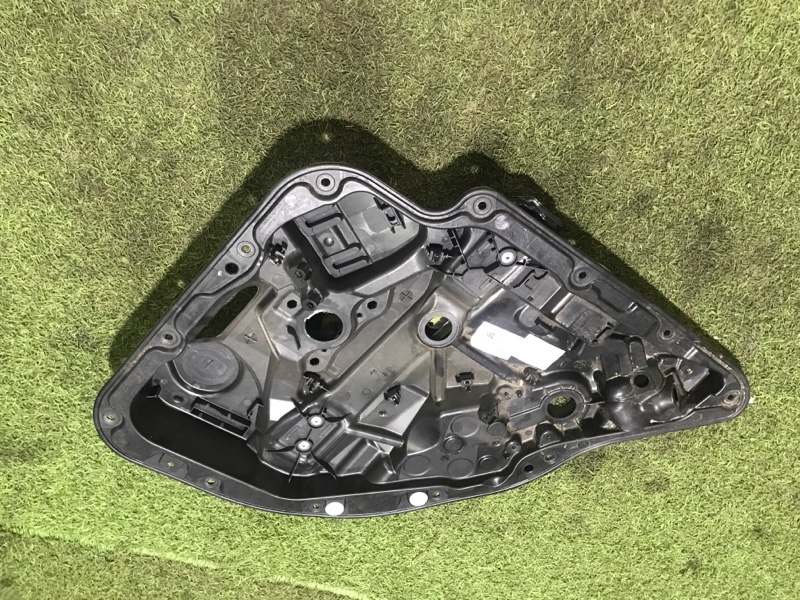 Стеклоподъемник электр. задний правый