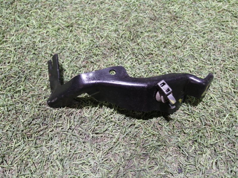 Кронштейн крепежный вспомогательный (разного назначения)