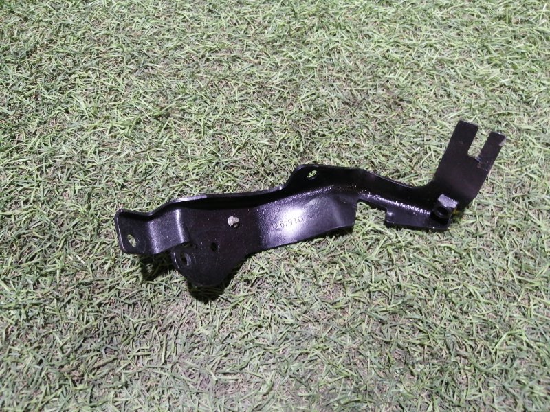 Кронштейн крепежный вспомогательный (разного назначения)