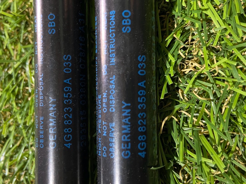 Амортизатор капота