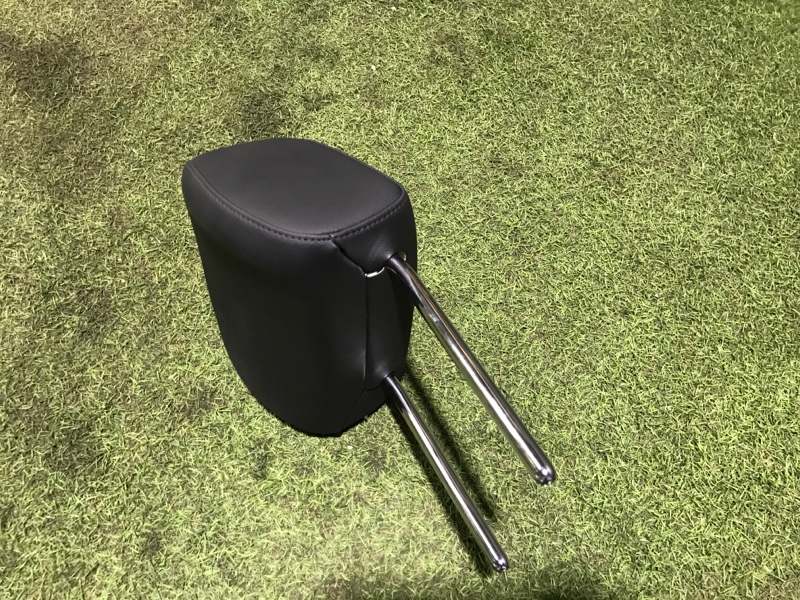 Подголовник сиденья