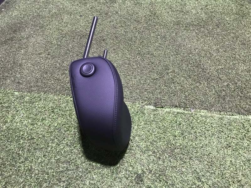 Подголовник сиденья