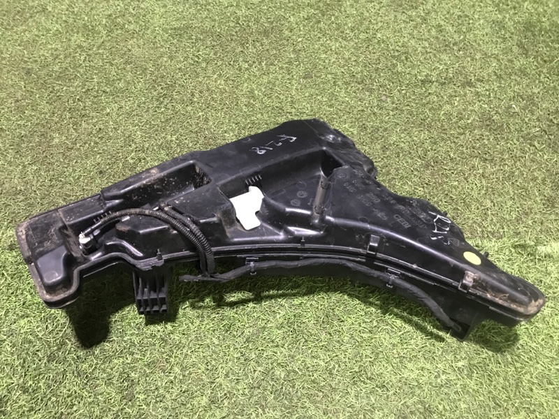 Бачок омывателя лобового стекла