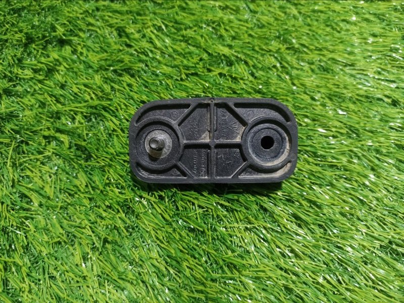 Отбойник двери