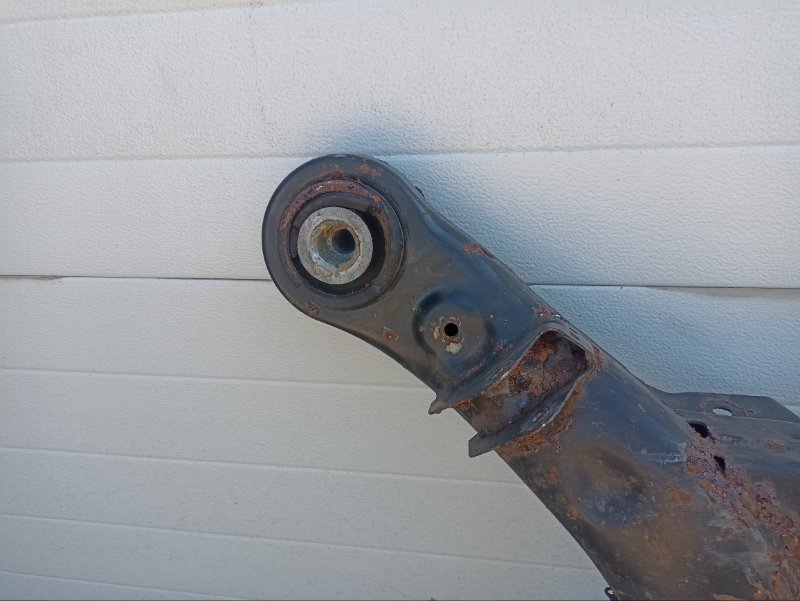 Балка задняя