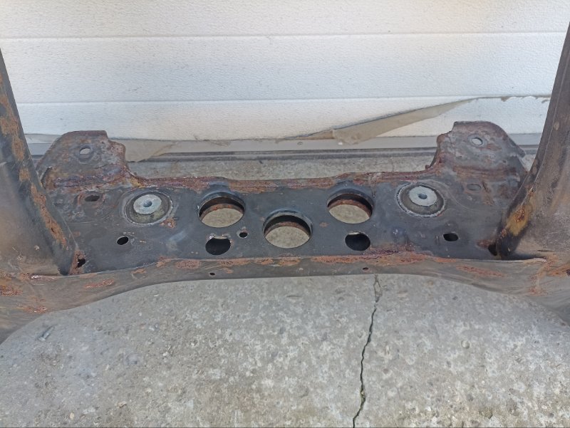 Балка задняя