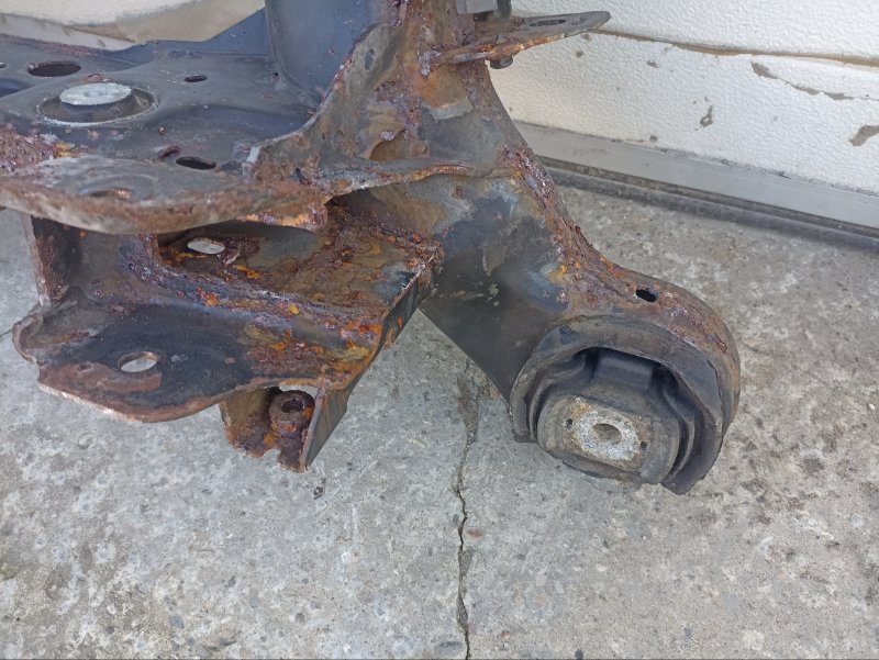 Балка задняя