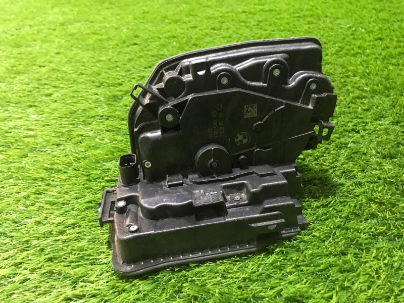 Замок двери задней правой