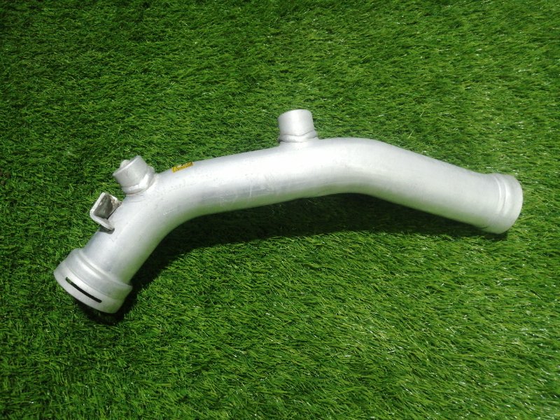 Патрубок интеркулера