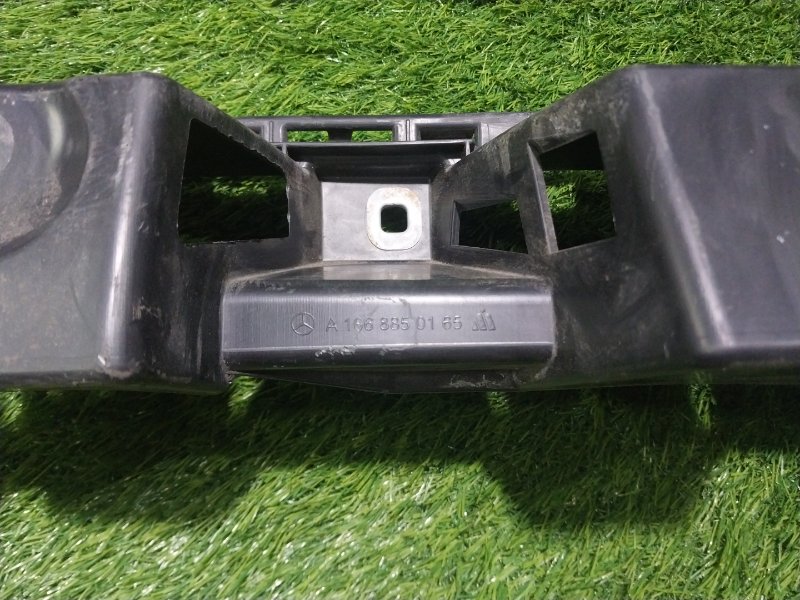 Кронштейн заднего бампера