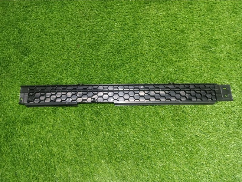 Накладка крышки багажника