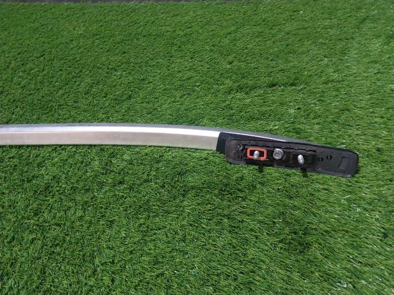 Рейлинг (релинг) левый (планка на крышу)