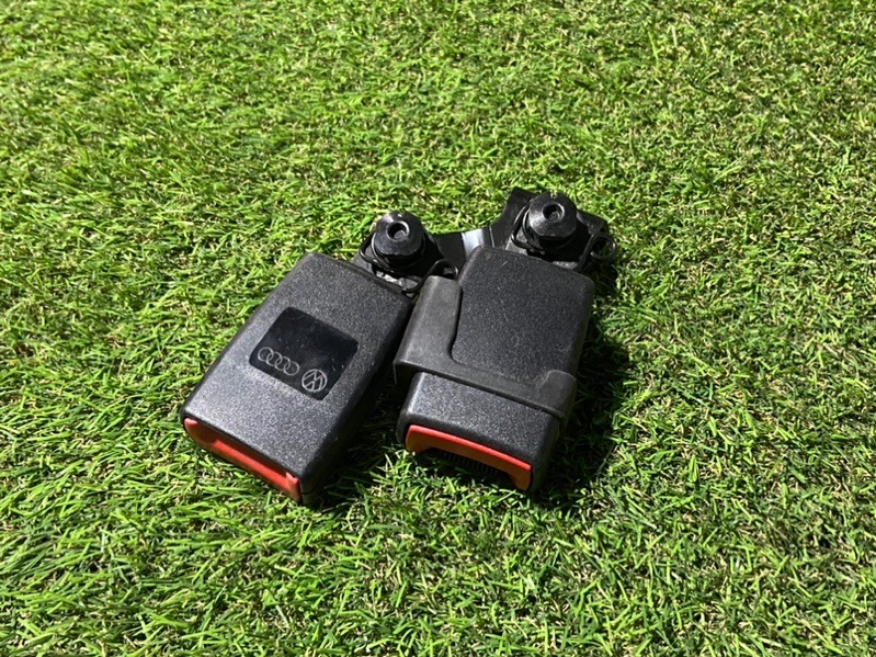 Ответная часть ремня безопасности