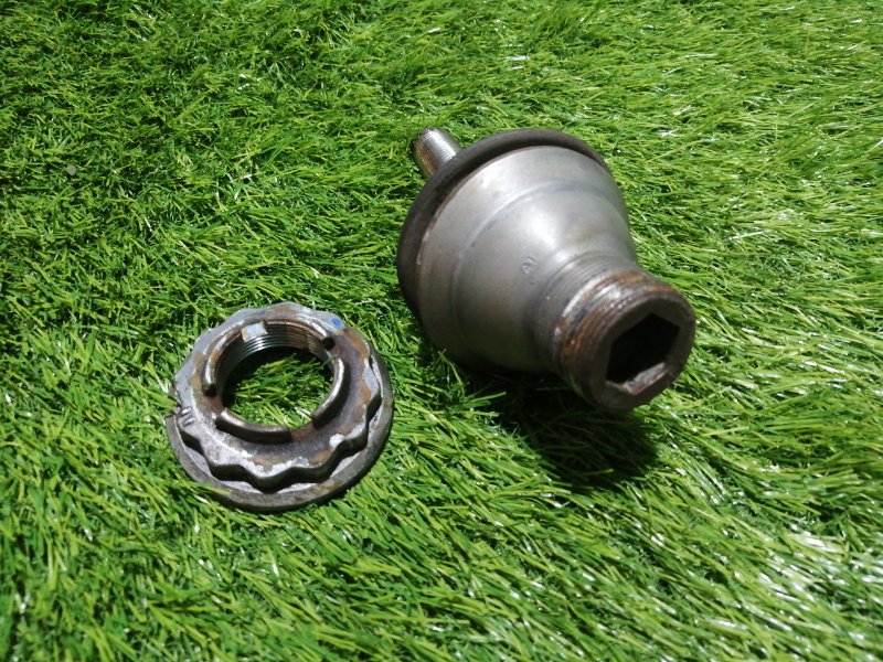 Опора шаровая нижняя