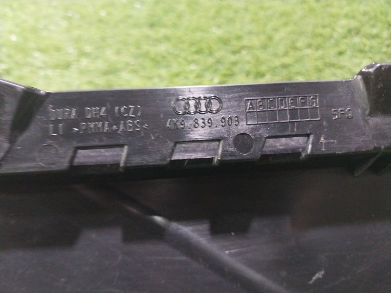 Накладка двери задней левой