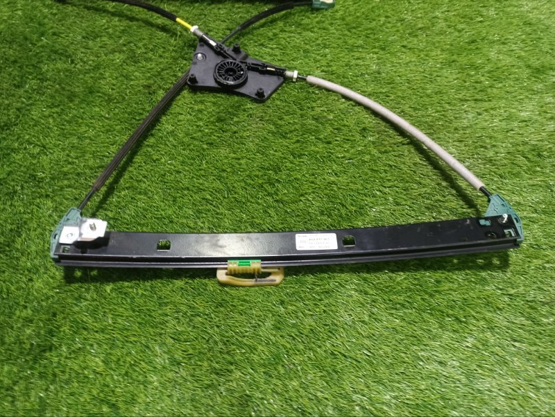 Стеклоподъемник электр. передний правый