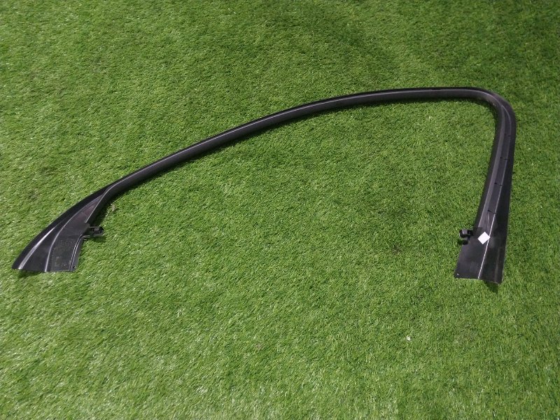 Уплотнитель двери